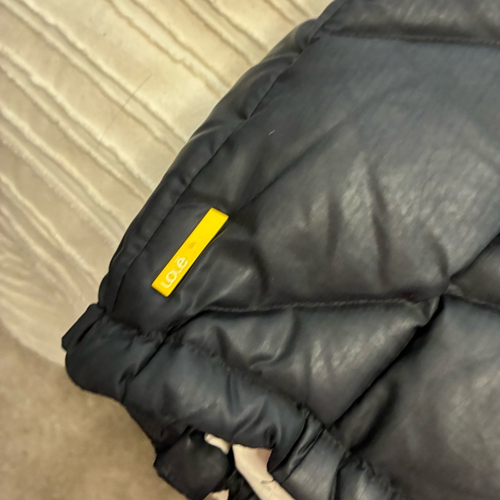 Lole Women's Black Puffer Jacket. Duck feather filled. Size small. EUC. - Picture 11 of 16